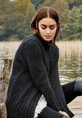 JAKKE MED SNONINGER I KANTERNE OG KRAVEN ALta Moda Alpaca fra Lana Grossa