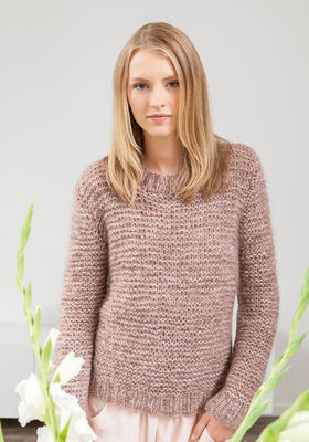 SWEATER I RETSTRIK Silkhair fra Lana Grossa