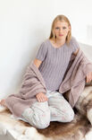 Lana Grossa PLAID MED SNOlNINGS- OG RUDEMØNSTER Silkhair