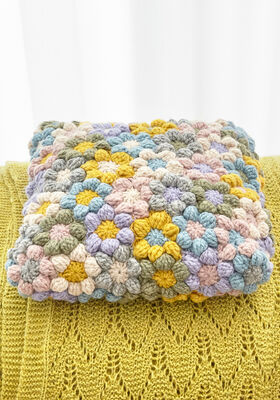 PUDEBETRÆK Lala Berlin Lovely Cotton - Strikkeopskrift (DK) fra Lana Grossa