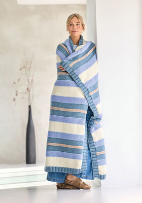 TÆPPE I GLATSTRIK OG RILLESTRIK Alta Moda Cashmere 16 fra Lana Grossa
