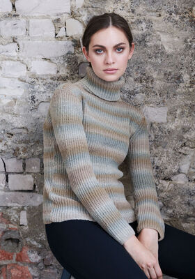 SWEATER I HALVPATENT Cashmere 16 Fine Dégradé fra Lana Grossa