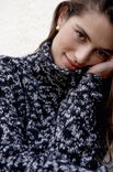 Lana Grossa PULLOVER Lala Berlin Buffy - Strikkeopskrift (SE)