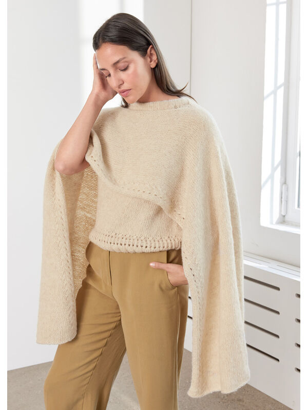 Lana Grossa CAPE Natural Alpaca Pelo - Strikkeopskrift (SE)