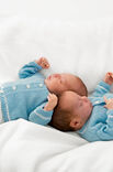 Lana Grossa JAKKE, BUKSER, HUE OG STRØMPER Cool Wool Baby