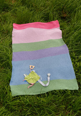 BABYPLAID Landlust Sommerseide - Strikkeopskrift (SE) fra Lana Grossa