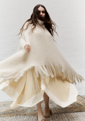 PONCHO Brigitte No. 2 & Brigitte No. 3 fra Lana Grossa