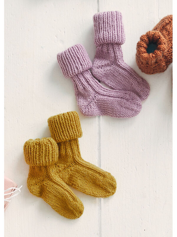 Lana Grossa BABYSOKKER Meilenweit 50g Cashmere - Strikkeopskrift (NO)