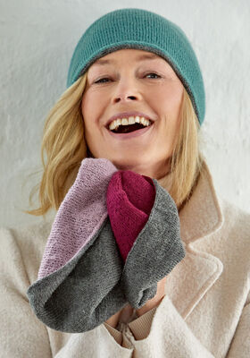 VENDEHUE Cool Wool Lace fra Lana Grossa