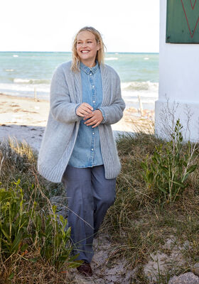 JAKKE Cool Wool Lace & Silkhair fra Lana Grossa