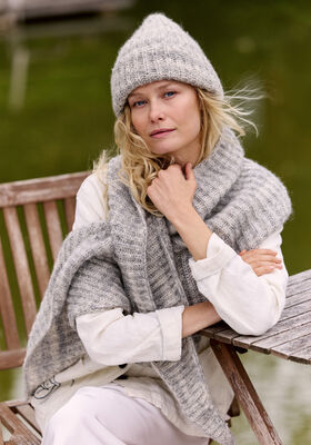 TREKANTSJAL Pelo Cashmere fra Lana Grossa