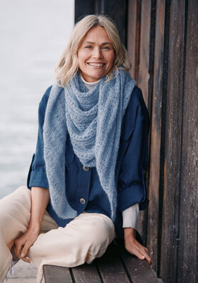 TREKANTTØRKLÆDE Cool Wool Lace & Silkhair - Strikkeopskrift (SE) fra Lana Grossa