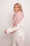 Lana Grossa TREKANTTØRKLÆDE Cool Wool Lace & Silkhair- Strikkeopskrift (SE)