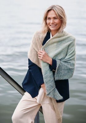 SJAL Cool Wool Lace hand-dyed & Silkhair - Strikkeopskrift (SE) fra Lana Grossa