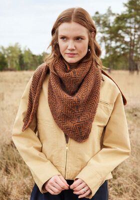 TREKANTSJAL Cashmere 16 Fine, Silkhair & Cool Wool Lace fra Lana Grossa
