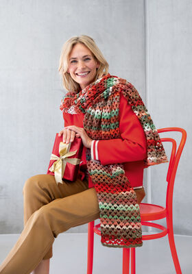 HÆKLET STOLA Gomitolo (Christmas Edition Lurex) fra Lana Grossa