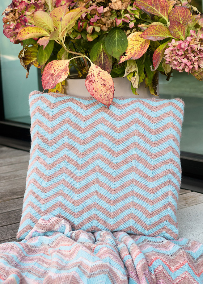 PUDEBETRÆK I SIKSAKMØNSTER Brigitte No. 2 fra Lana Grossa