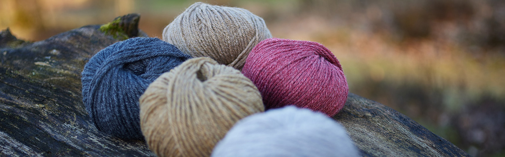 Garn af høj kvalitet til strikning, hækling og filtning LANA GROSSA<br> uld & garn | Sokkegarn | Hand-dyed