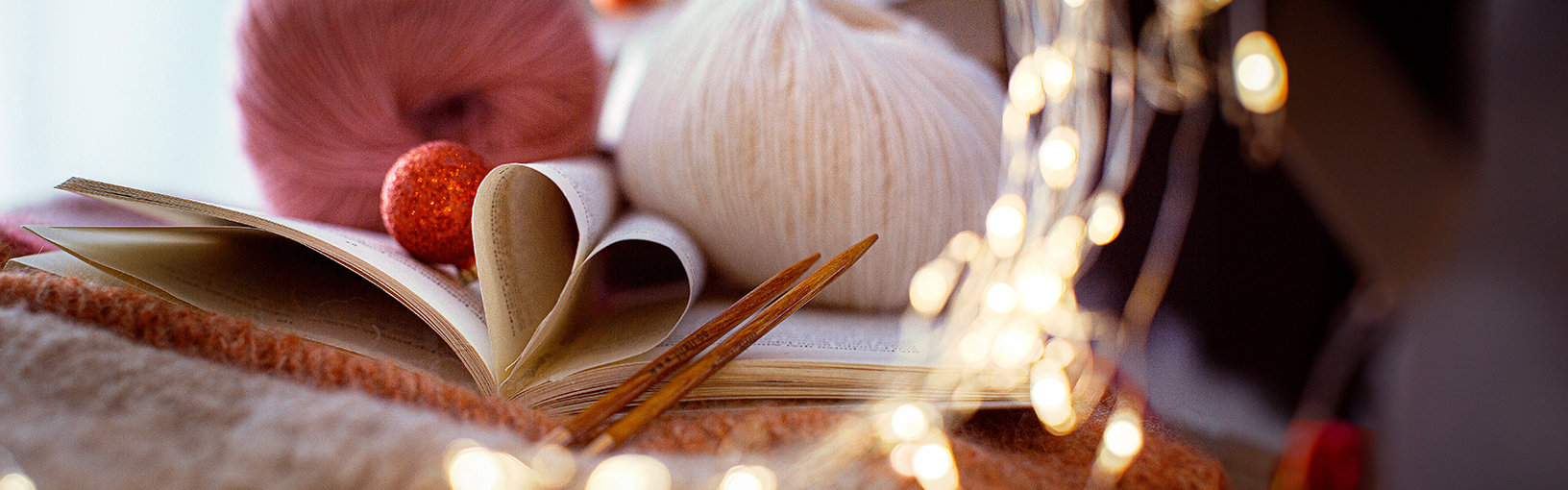 Garn af høj kvalitet til strikning, hækling og filtning LANA GROSSA<br> uld & garn